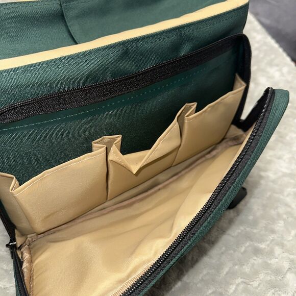 Vintage Green Canvas Canon Camera Bag w/ Dividers Strap 12x7x8 Clean Looks New - Picture 6 of 10